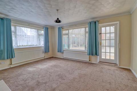 3 bedroom bungalow for sale, West Clacton CO15