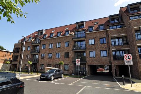 2 bedroom apartment to rent, Burrell House, Watford WD24