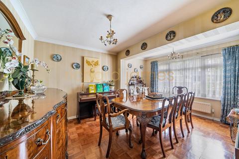 5 bedroom detached house for sale, Woodcroft Avenue, Mill Hill, London