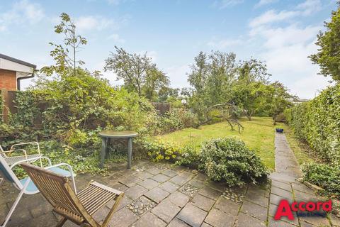 3 bedroom semi-detached house for sale, Ingrebourne Gardens, Upminster, RM14