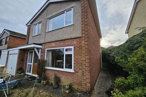 3 bedroom detached house for sale, GWERNYMYNYDD, MOLD CH7