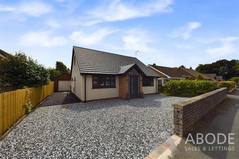 4 bedroom detached house for sale, Hawthorn Close, Ashbourne DE6