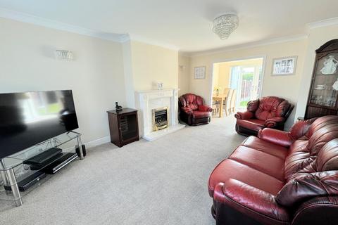 3 bedroom semi-detached house for sale, Mowbray Road, Fens, Hartlepool