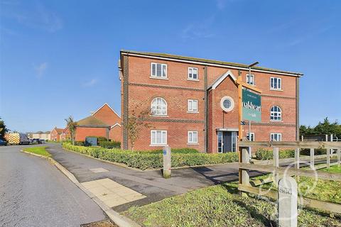 2 bedroom flat for sale, Brooke Way, Stowmarket IP14