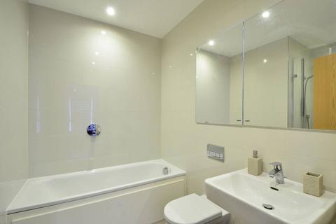 2 bedroom flat to rent, Coombe Lane, Raynes Park, London, SW20