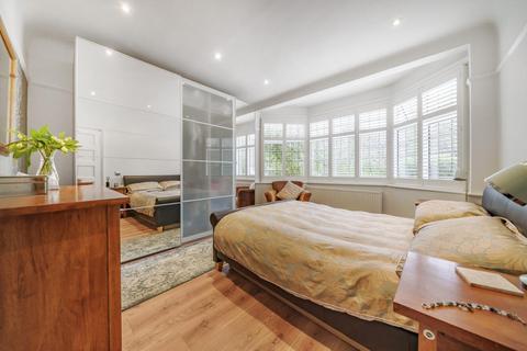52 Aboyne Drive, London, SW20 0AL