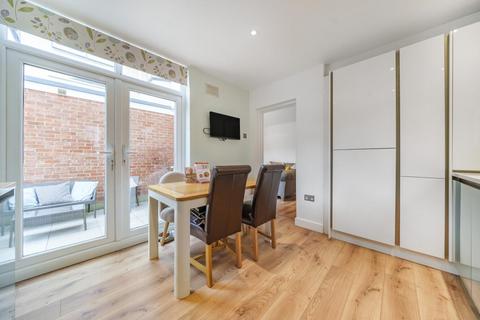 52 Aboyne Drive, London, SW20 0AL