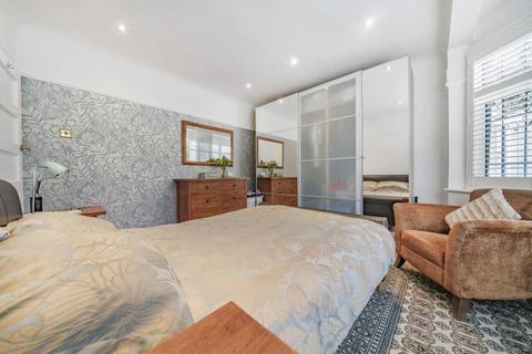 52 Aboyne Drive, London, SW20 0AL
