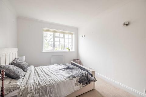 2 bedroom house for sale, St. Leonards Road, Windsor