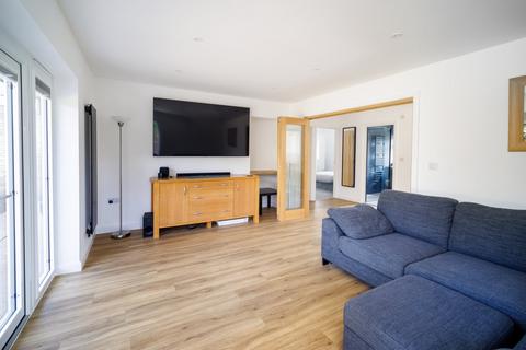 5 Dolphins Way, Gamlingay, Sandy, SG19 3NL