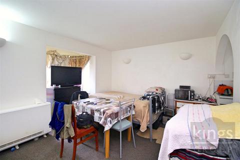 Studio for sale, Grilse Close, Edmonton, N9