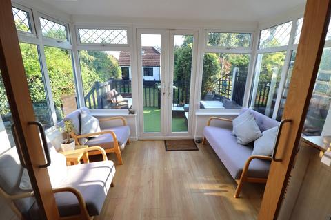 52 Alexandra Road, Rayleigh, SS6 8HS