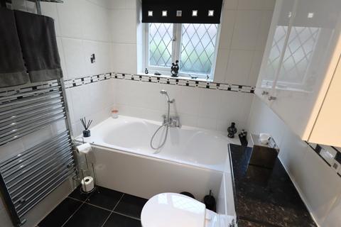 52 Alexandra Road, Rayleigh, SS6 8HS