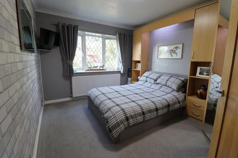 52 Alexandra Road, Rayleigh, SS6 8HS