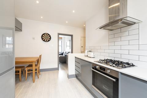 1 bedroom flat for sale, Pleasant Place, Islington, London