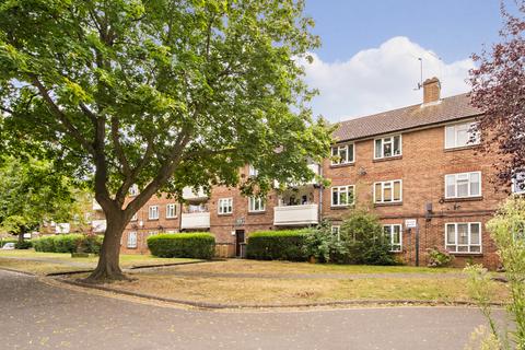 2 bedroom flat for sale, Beaufort Court, Beaufort Road, Richmond, Surrey