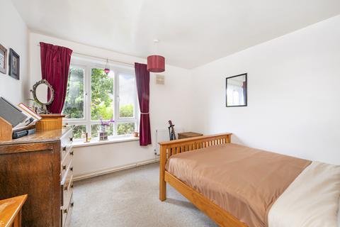 2 bedroom flat for sale, Beaufort Court, Beaufort Road, Richmond, Surrey