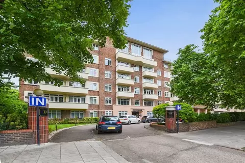 1 bedroom flat to rent, Wellesley Court, Maida Vale, London W9