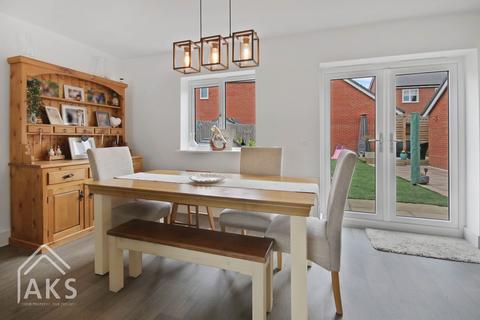 15 Frankley Close, Hilton, Derby, DE65 5PF