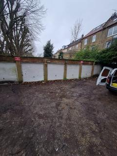 Garage to rent, Fairhazel Gardens, London, NW6