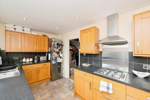 10 Rowlands Close, Cheshunt, Waltham Cross, EN8 9NW
