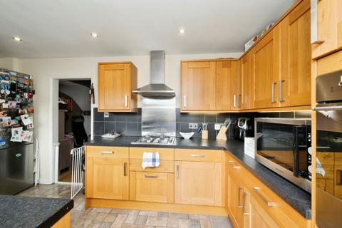 10 Rowlands Close, Cheshunt, Waltham Cross, EN8 9NW