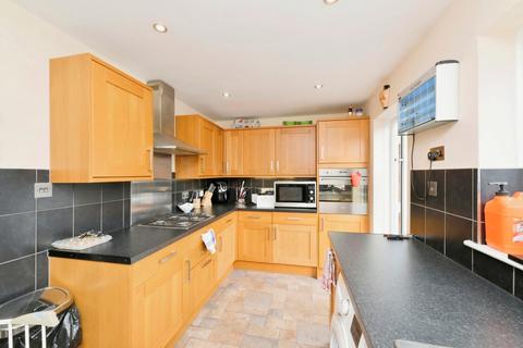 10 Rowlands Close, Cheshunt, Waltham Cross, EN8 9NW