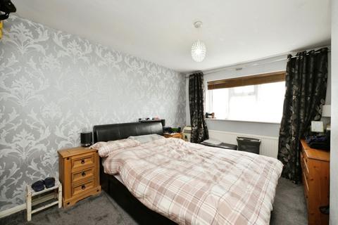 10 Rowlands Close, Cheshunt, Waltham Cross, EN8 9NW