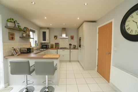 3 bedroom semi-detached house for sale, Regent Drive, Easingwold, York