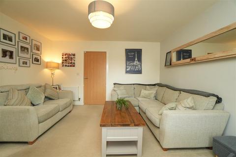 31 Regent Drive, Easingwold, York, YO61 3QX