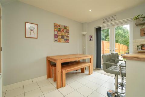 31 Regent Drive, Easingwold, York, YO61 3QX