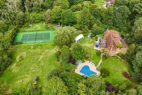 Wheatcroft Bashurst Hill, Itchingfield, Horsham, RH13 0NY