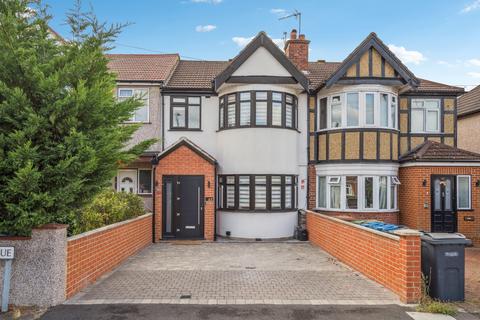 3 bedroom terraced house for sale, Warden Avenue, Harrow HA2