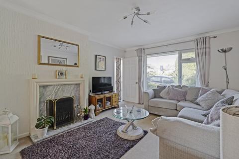 3 bedroom detached house for sale, Heath Road South, Locks Heath, Southampton, Hampshire. SO31 6SJ