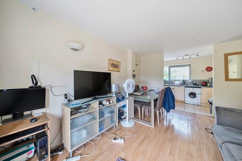 2 bedroom apartment for sale, Curness Street, London