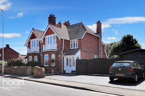 3 bedroom semi-detached house for sale, Marine Parade, Sheerness