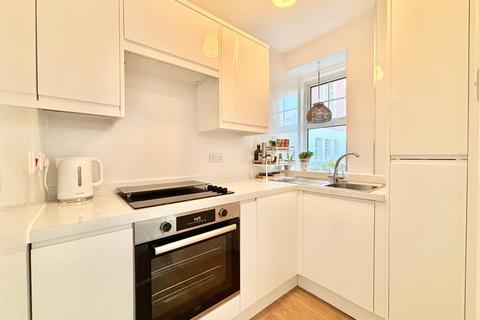 1 bedroom apartment for sale, De la Warr Parade, Bexhill-on-Sea, TN40