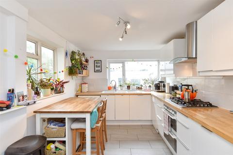 4 bedroom end of terrace house for sale, Clyde Road, Brighton, East Sussex