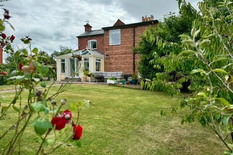 3 bedroom semi-detached house for sale, Bullingham Lane, Hereford, HR2