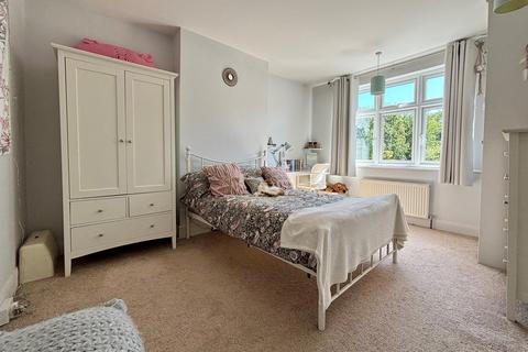 95 Monks Orchard Road, Beckenham, BR3 3BJ