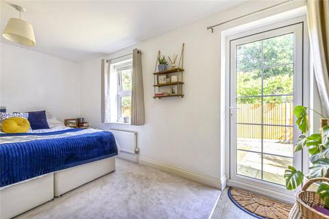 2 bedroom apartment for sale, Queens Road, Guildford, GU1