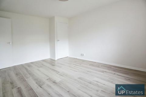 2 bedroom apartment to rent, Bankside Close, Coventry