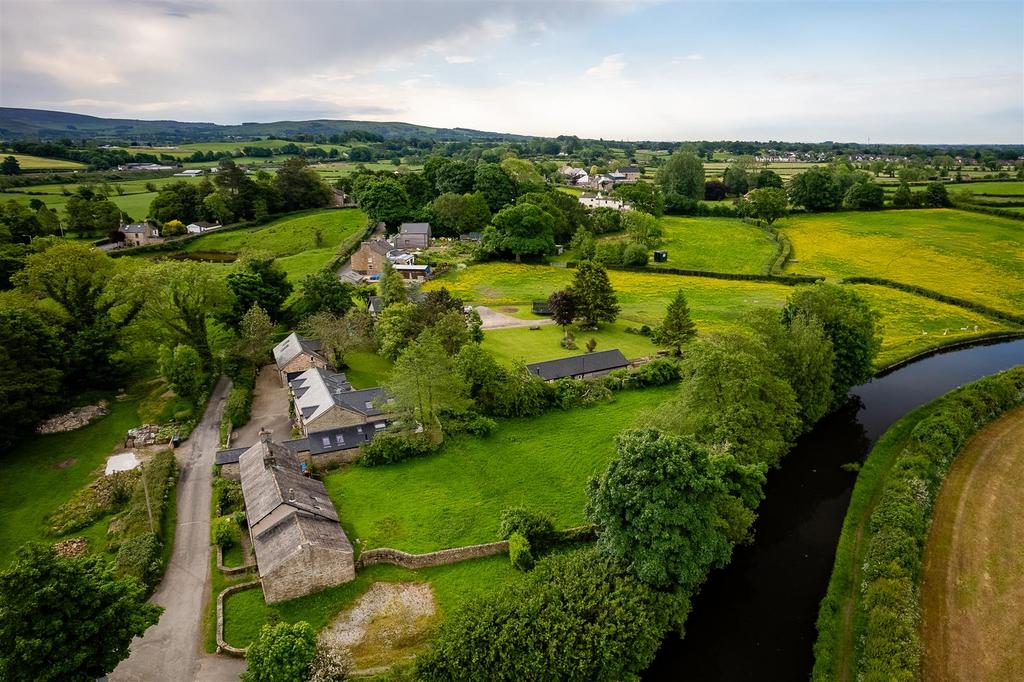 Potters Brook, Lancaster LA2 4 bed detached house for sale £550,000