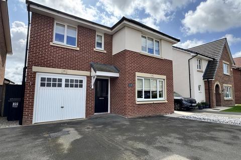 4 bedroom detached house for sale, Chancel Drive, Warton