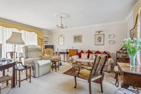 3 bedroom apartment for sale, Reynolds Road, Beaconsfield, HP9