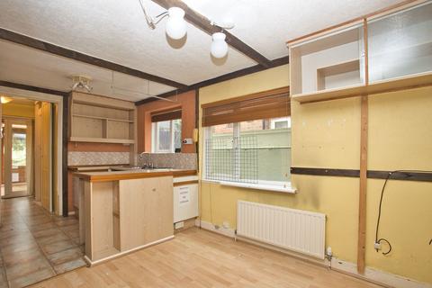 95 Chart Road, Folkestone, CT19 4EP