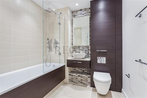 1 bedroom apartment for sale, Stratosphere Tower, Great Eastern Road, E15