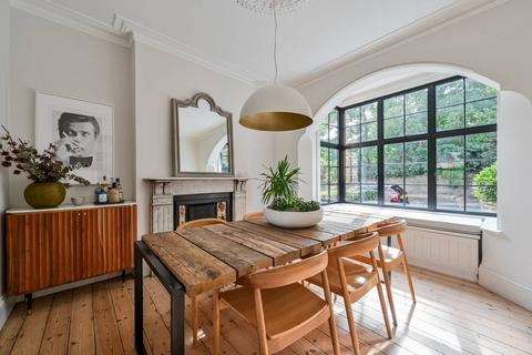 78 Wellington Gardens, London, SE7 7PH