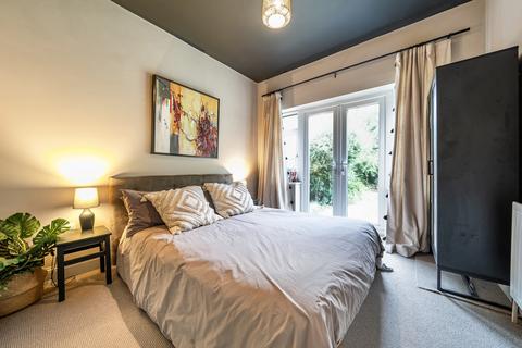 42 Copthall Road West, Ickenham, Uxbridge, UB10 8HS