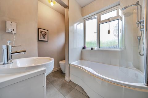 42 Copthall Road West, Ickenham, Uxbridge, UB10 8HS